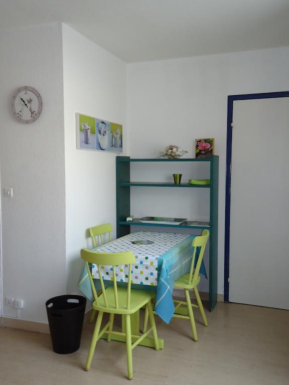 Studios A Golfe Juan Bilik gambar